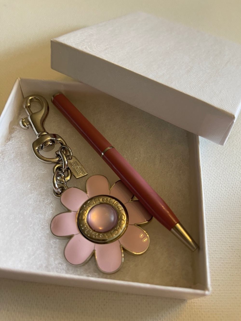 Coach Pink Enamel Daisy Keychain Charm and Coach Pen - Picture 6 of 6